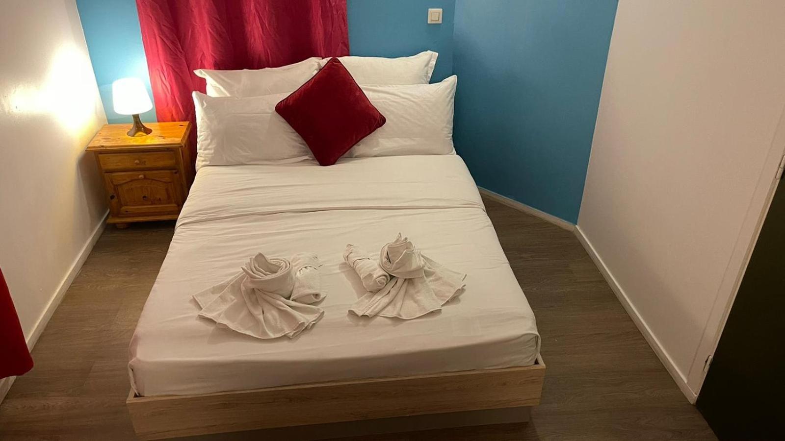 Hotel- Restaurant Le Saint Quentin Экстерьер фото